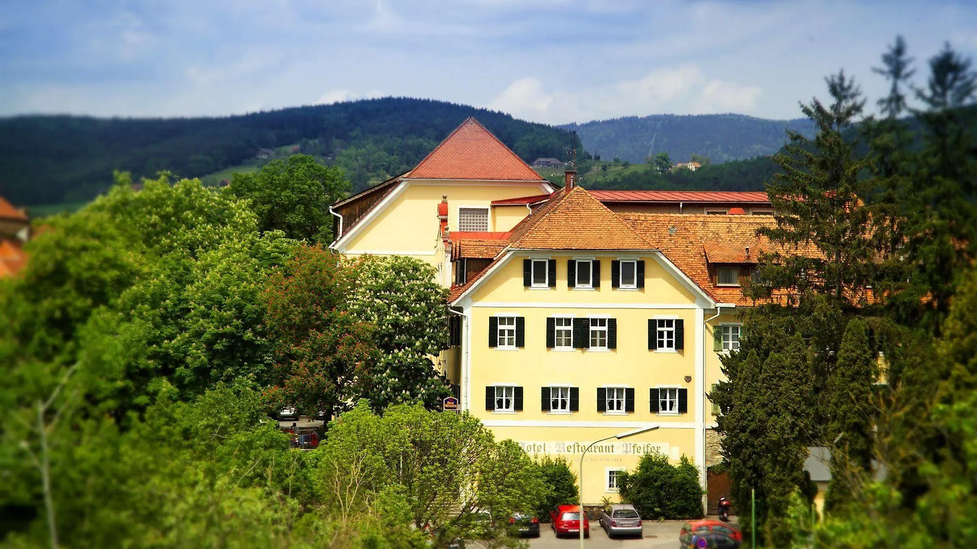 Hotel Pfeifer Zum Kirchenwirt Graz 4*,