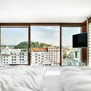 Daniel Hotel